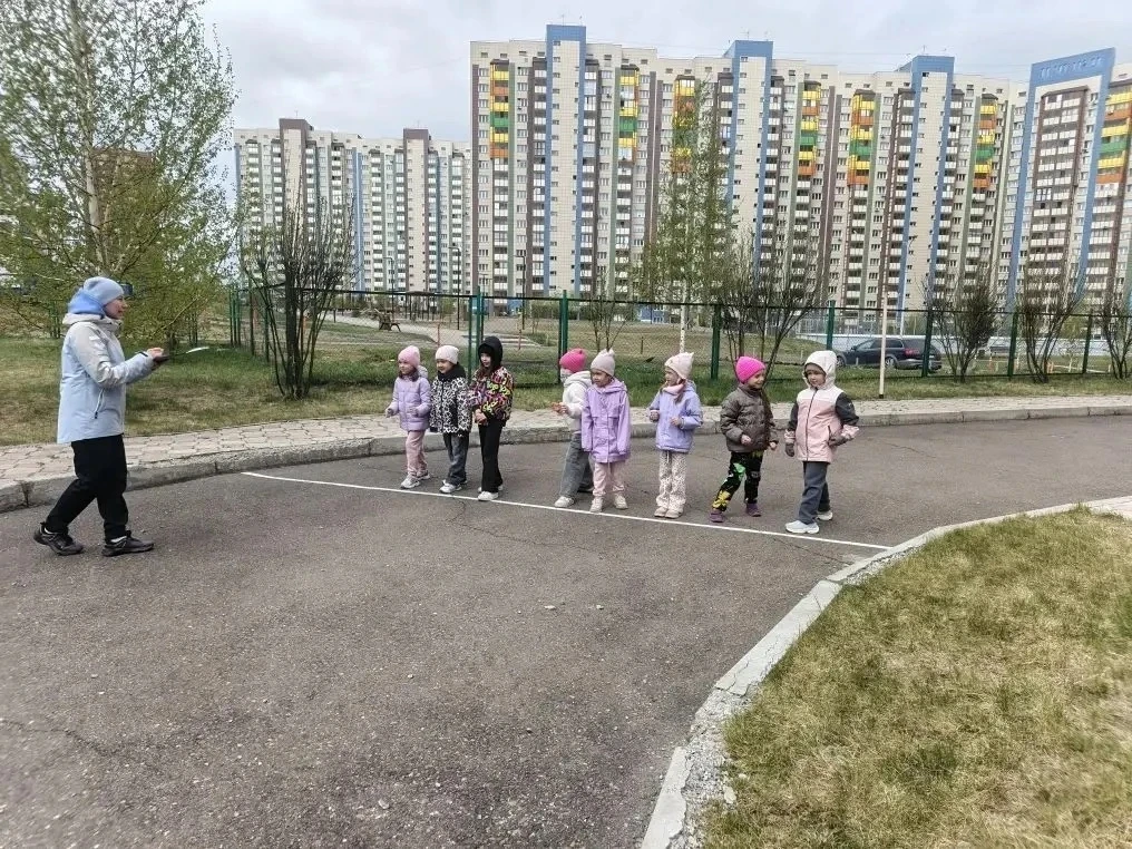 🏃‍♂️🌷 Сегодня на дошкольной образовательной площадке №4 прошёл наш традиционный весенний кросс! 🌞🏁  
