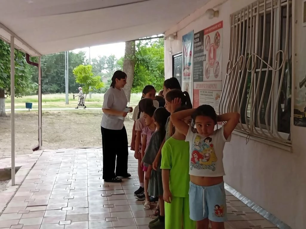 23 июля в доме культуры с.Кара-Тюбе руководитель кружка  Камаева А.К. провела игровую п...