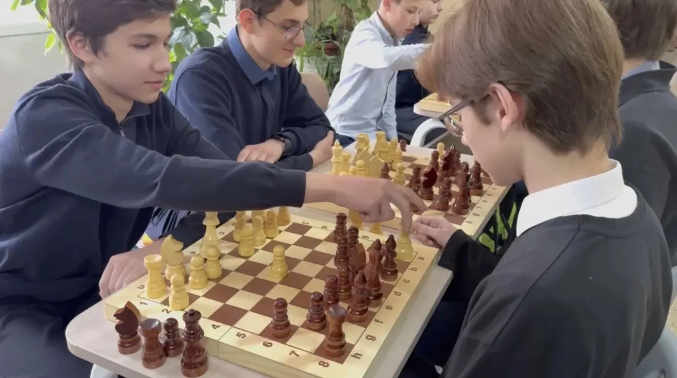 🗓23 апреля в лицее состоялся турнир по шахматам!♟  В интеллектуальном состязании приняли участие уче