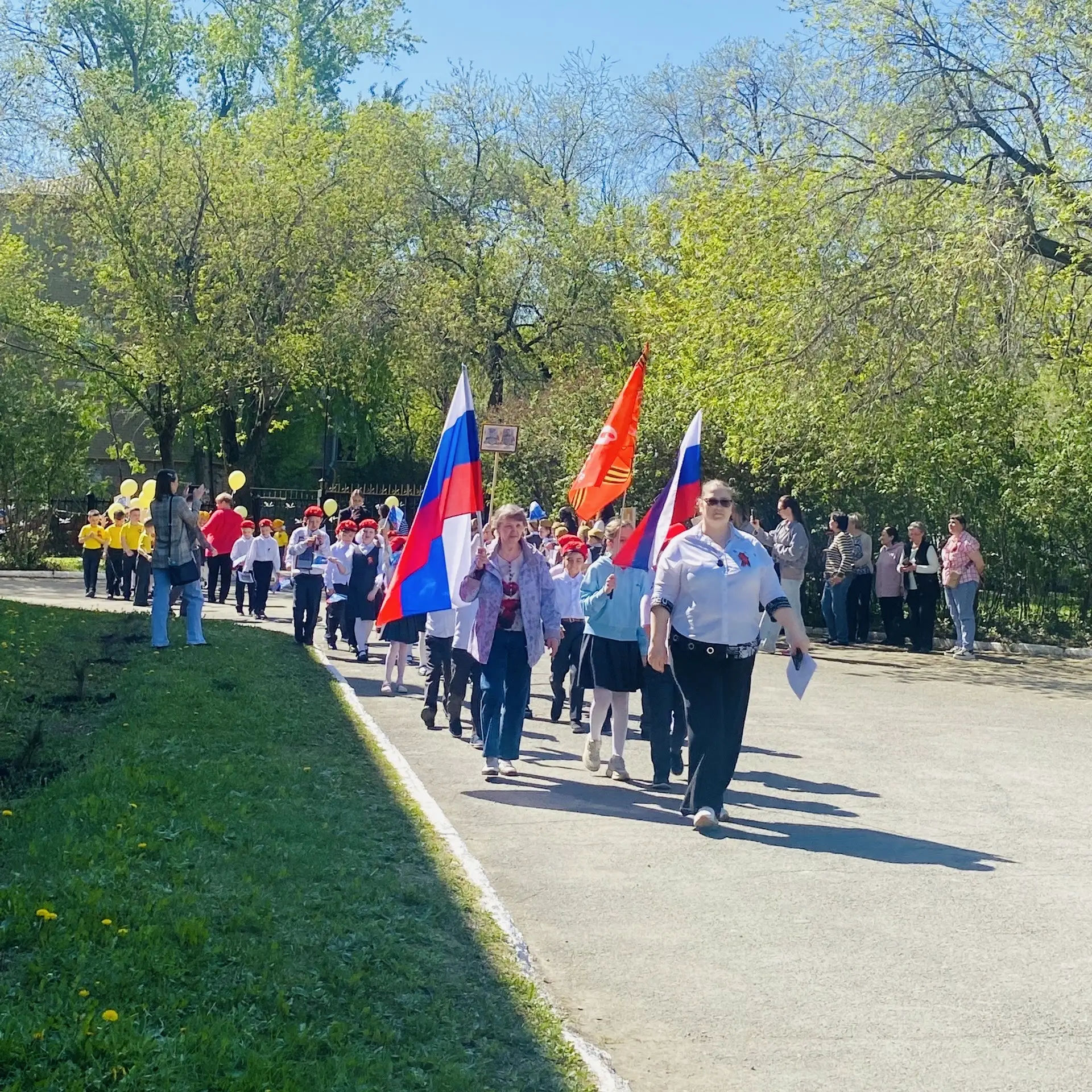 ⭐Смотр строя и песни - это традиционное мероприятие, которое проводится в школах и других учебных за