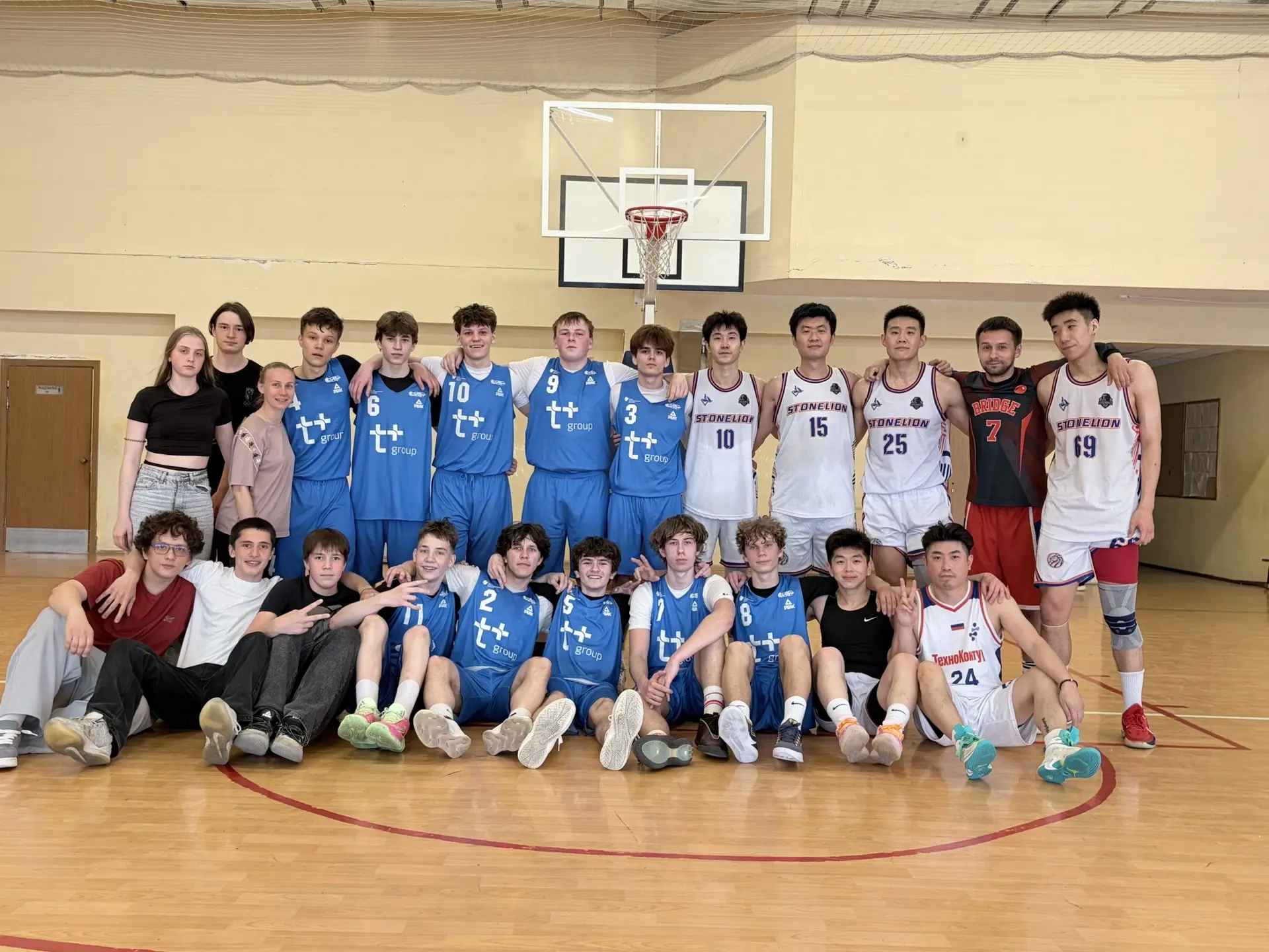 Международная товарищеская встреча: лицей 126 — команда Китая 🤝🌍🏀  На этой неделе наша юношеская сбо