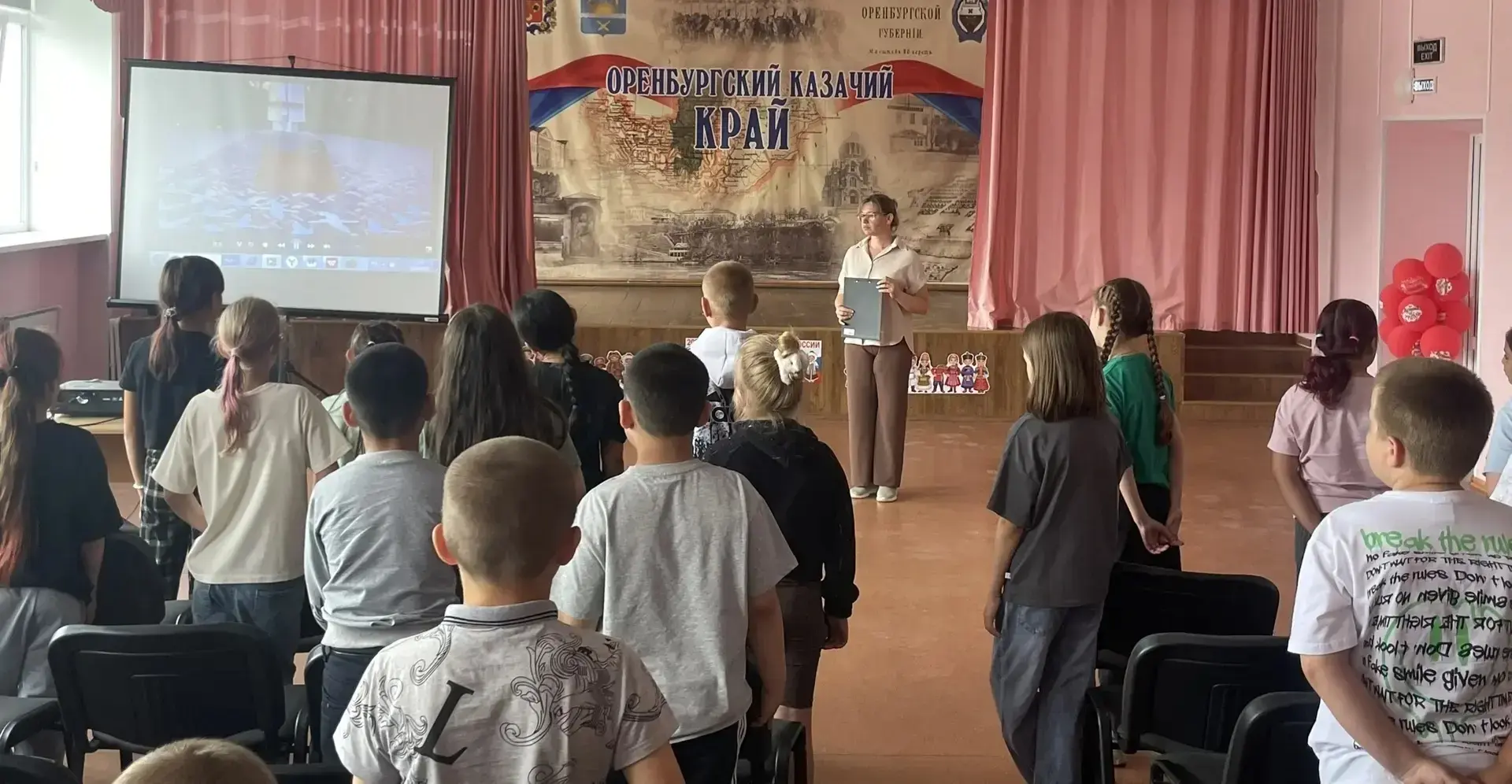 🔥 Второй день в лагере: Испытание на прочность и битва умов! 🔥

Второй день смены — это всегда про