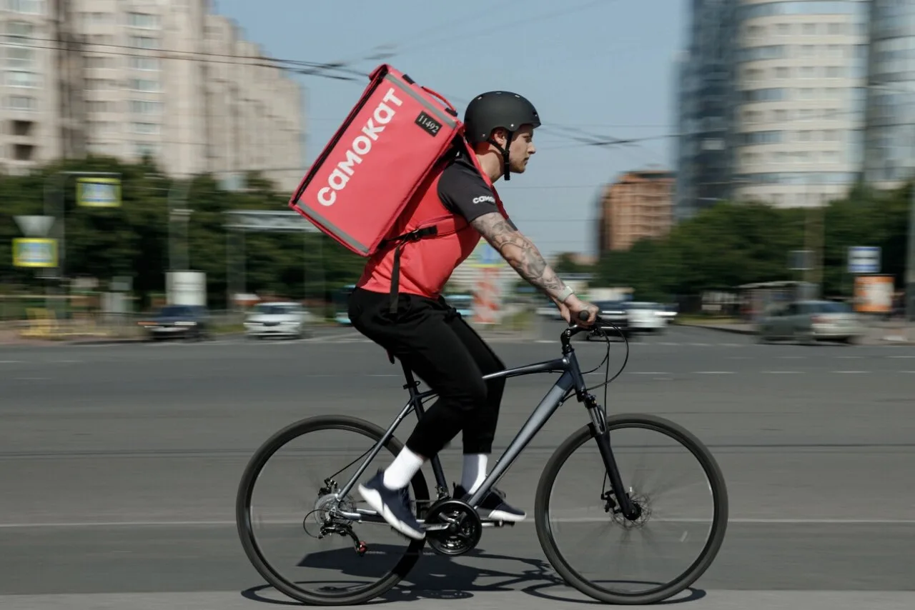 🚴‍♂‍ Велокурьеры в партнерскую доставку «Самоката» Доход до 7 200 ₽ за день. Слоты от 2 часов. Допла