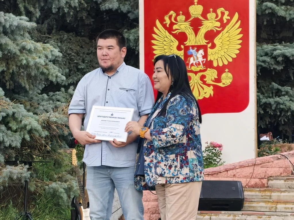 Отмечают и тренеров, благодаря труду которых спортсмены добиваются выдающихся результатов.

 На фото