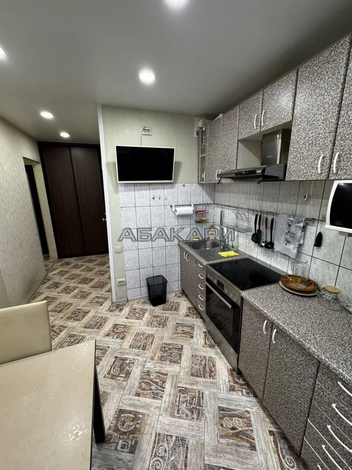 🏠 улица 26 Бакинских Комиссаров, 28