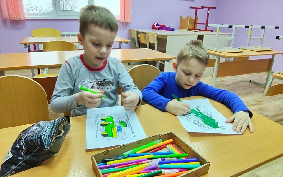24.02.2026 года прошло мероприятие посвященное военной технике.  Воспитанники раскрашив...