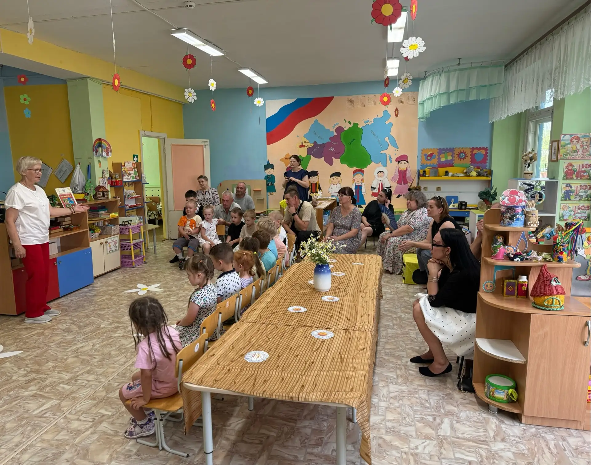 В детском саду прошли мероприятия, посвящённые Дню семьи, любви и верности!
 
День семьи, любви и ве
