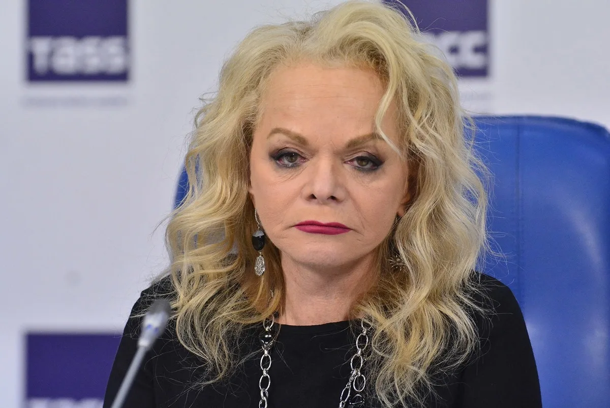 «Спасите наши души»: почему Лариса Долина выходит на публику без грима, а билеты на её концерт прода