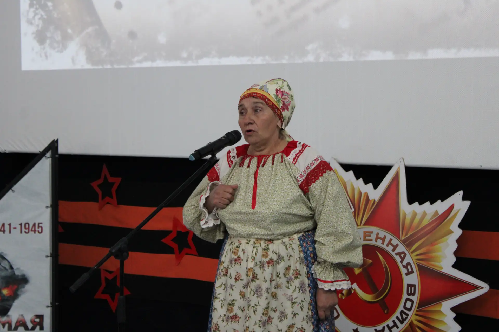 Строки, опаленные войной: в ЦКиД прошел трогательный поэтический конкурс «Эхо войны в поэтических ст