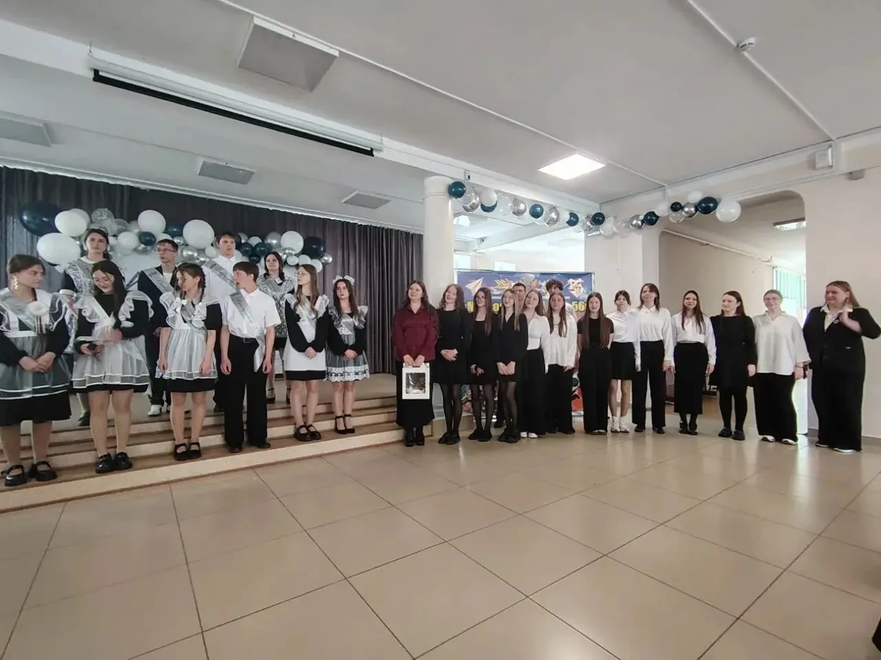 Во всех школах нашей страны прошли последние звонки и наша школа не стала исключением. ...