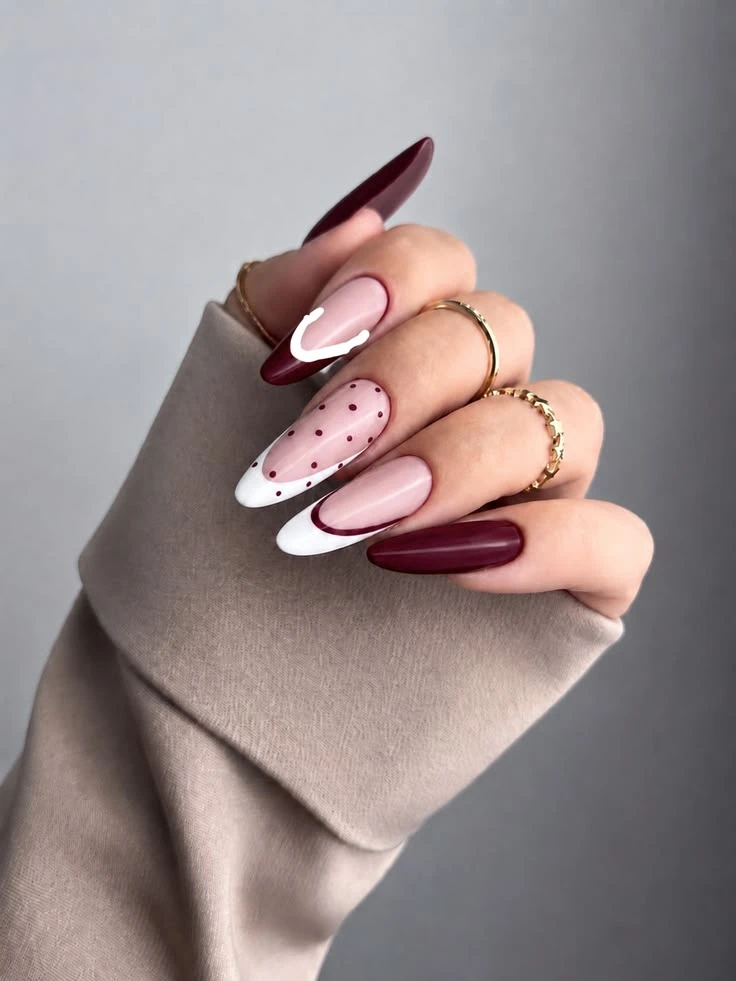 Идеи дизайна с бордовым оттенком 🍷💅