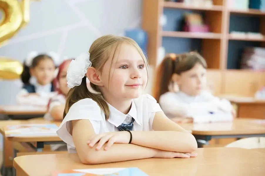 1,5 млн первоклассников начнут учебный год с особой программой
