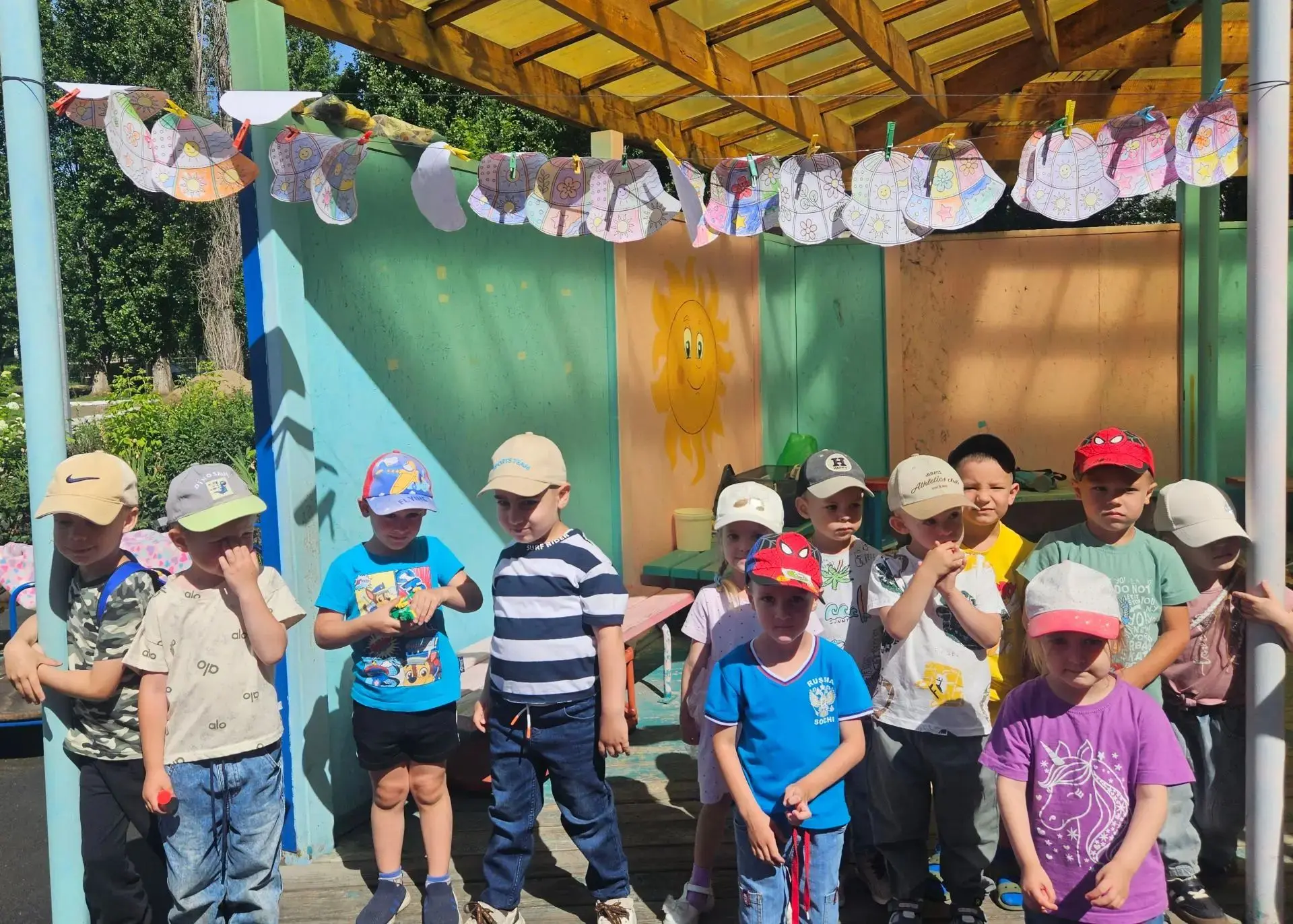 Панамка летом нам нужна.