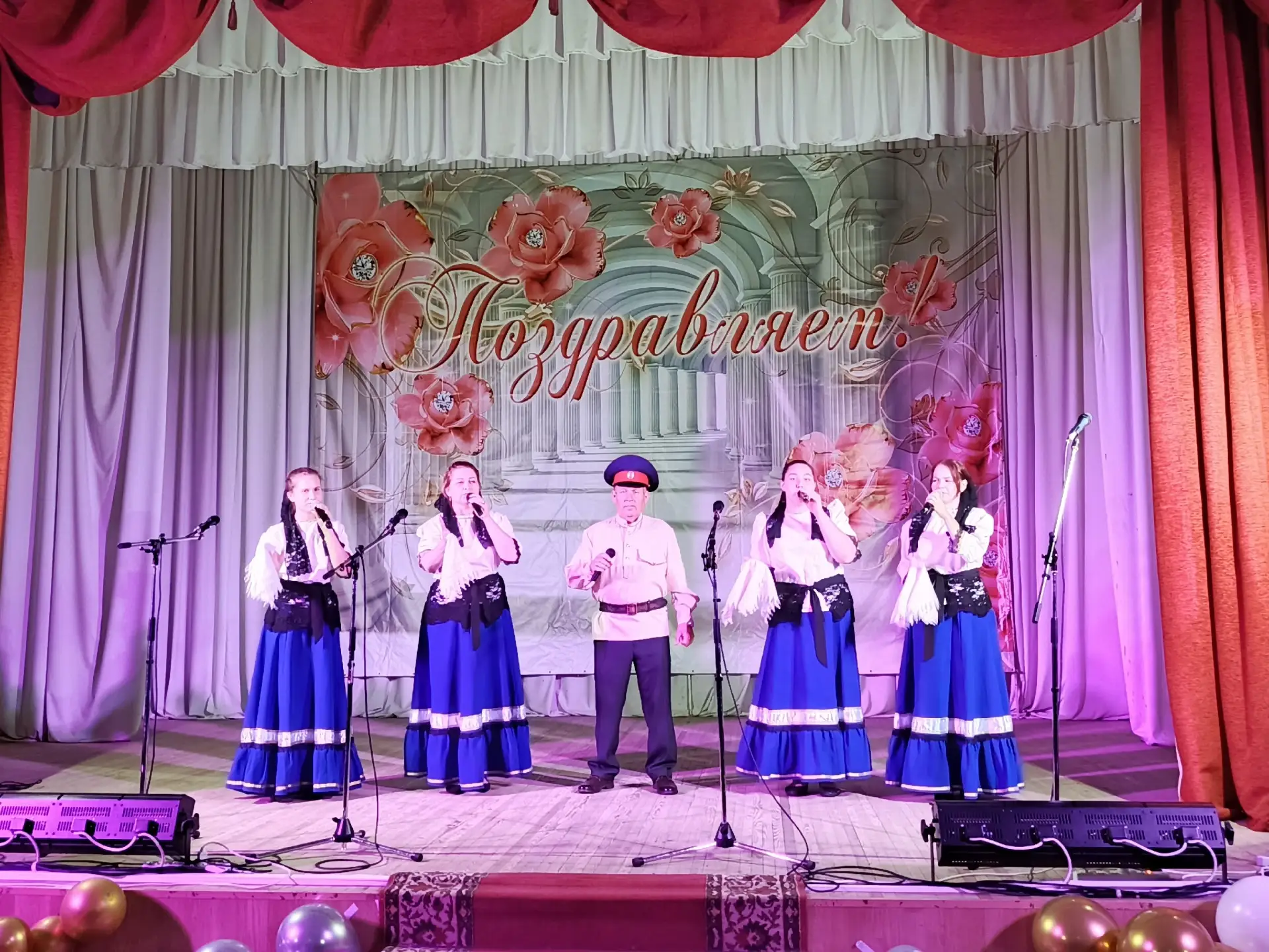 🇷🇺В районном доме культуры прошёл праздничный концерт, посвящённый Дню России.

🇷🇺 Творческие ко