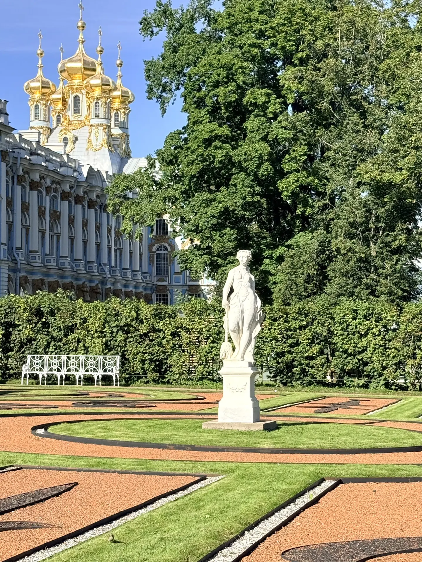 Один из моих любимых парков — Екатерининский. Здесь невероятно прекрасно, красиво и зел...