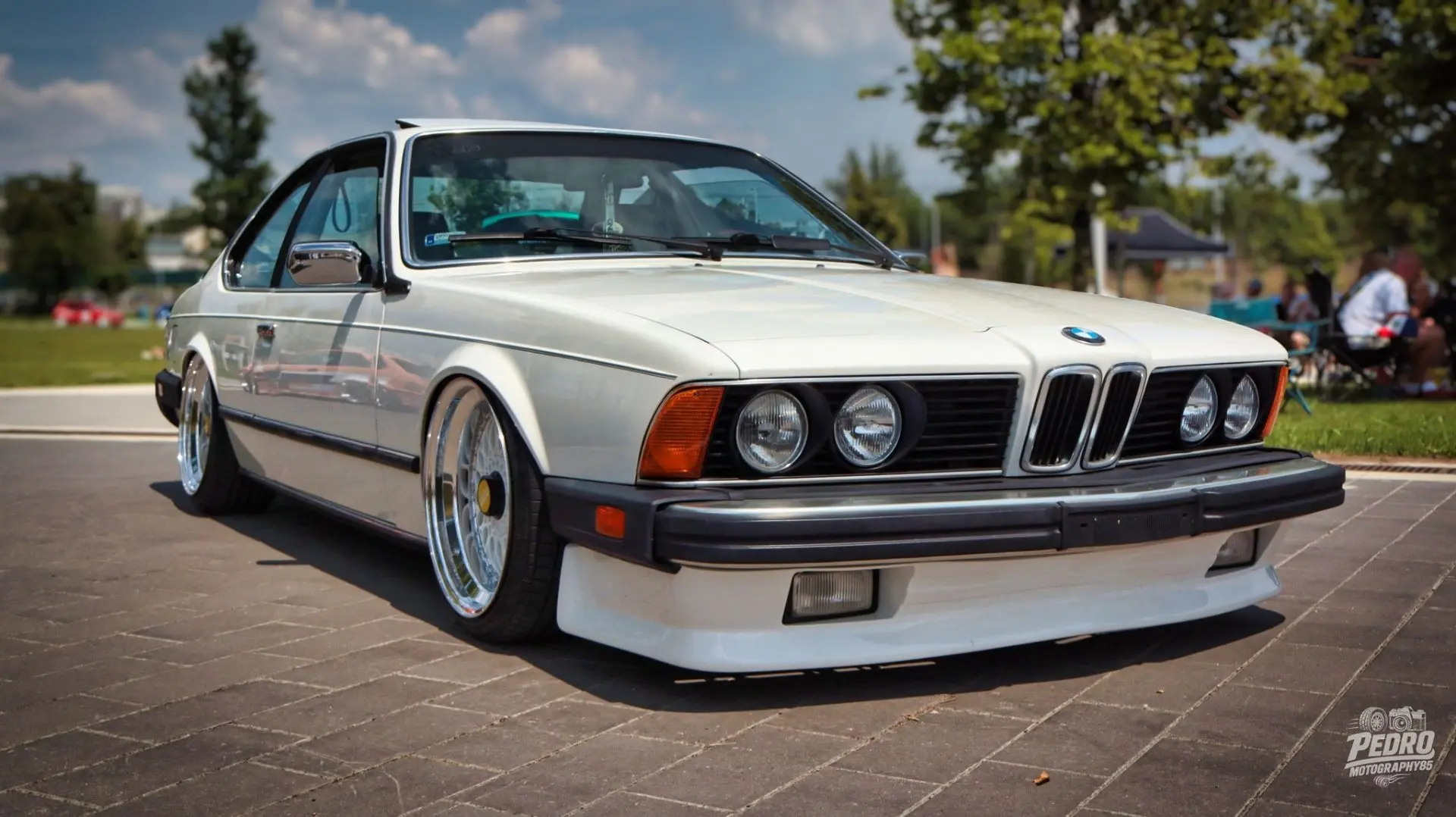 BMW 6-series E24