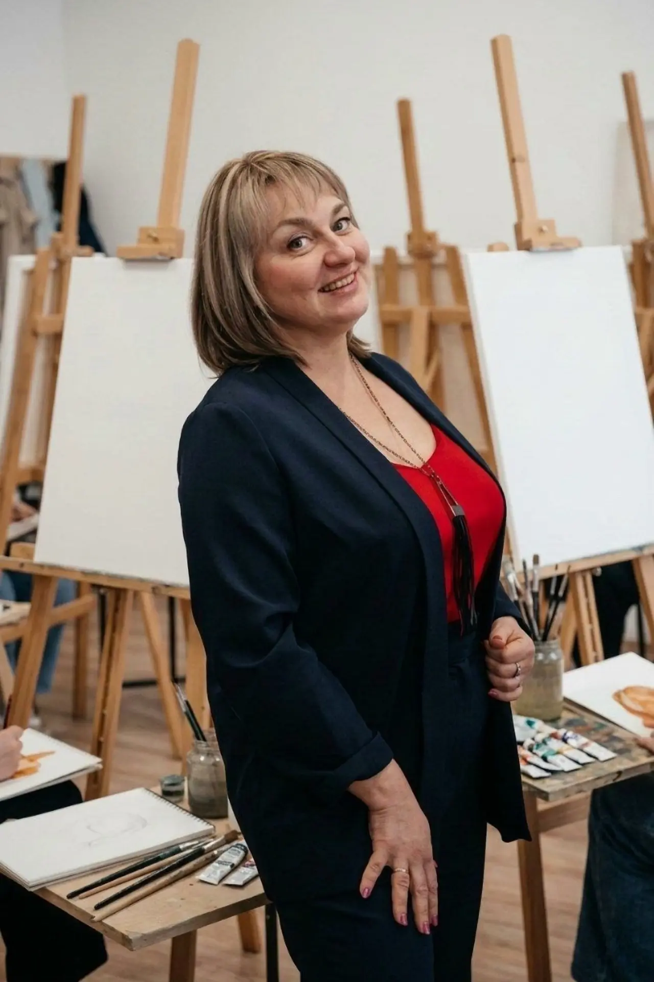 🎨 ВАШ ПУТЬ В МИР ИСКУССТВА НАЧИНАЕТСЯ ЗДЕСЬ!