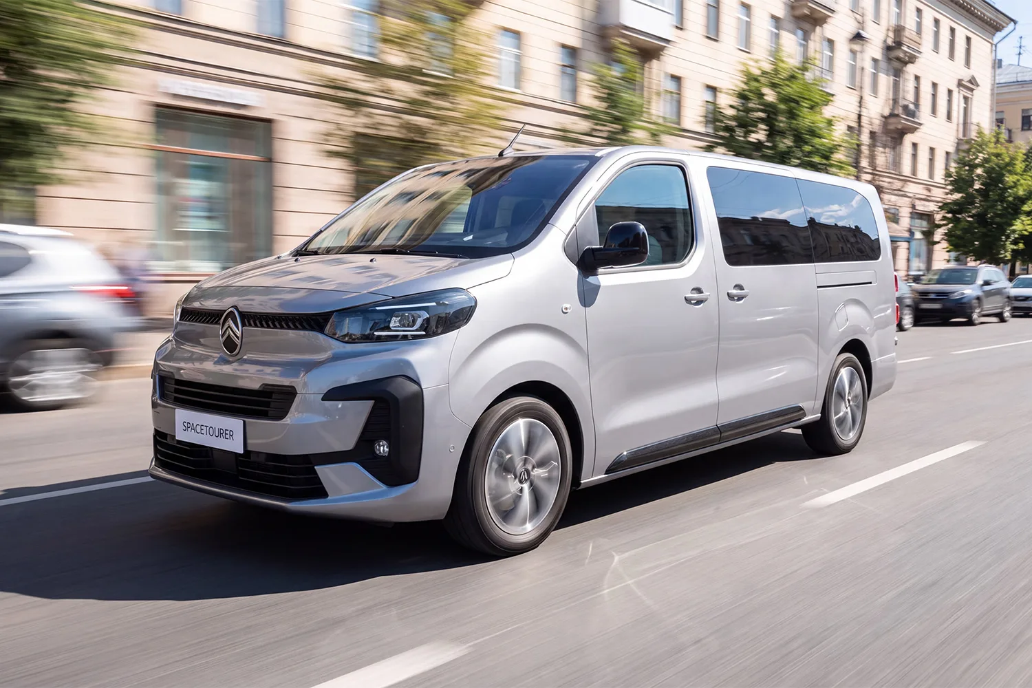 Citroën SpaceTourer и Peugeot Traveller вернулись почти официально