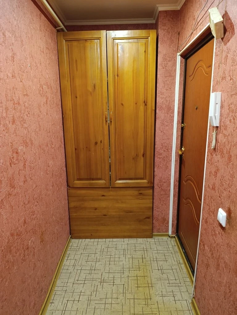 Г Казань Сдаём 1 комнатную квартиру по улице КОРОЛЕНКО, 57. ОСТАНОВКА СОЛНЫШКО Этаж 1/5 этажного дом