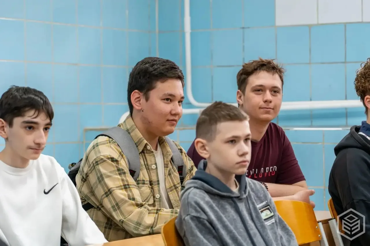 Научились накладывать швы и оценивать качество яиц: «Весенняя Агрошкола - 2026» продолжается!   В Ку