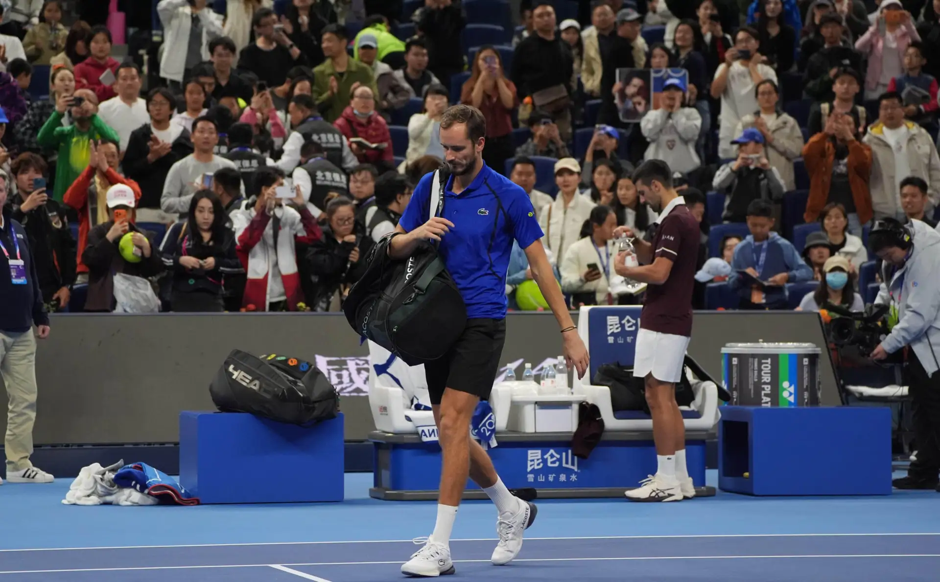 Медведев вылетел из топ-5 ATP: дисквалификация в Пекине стоила ему 30 очков и одной стр...