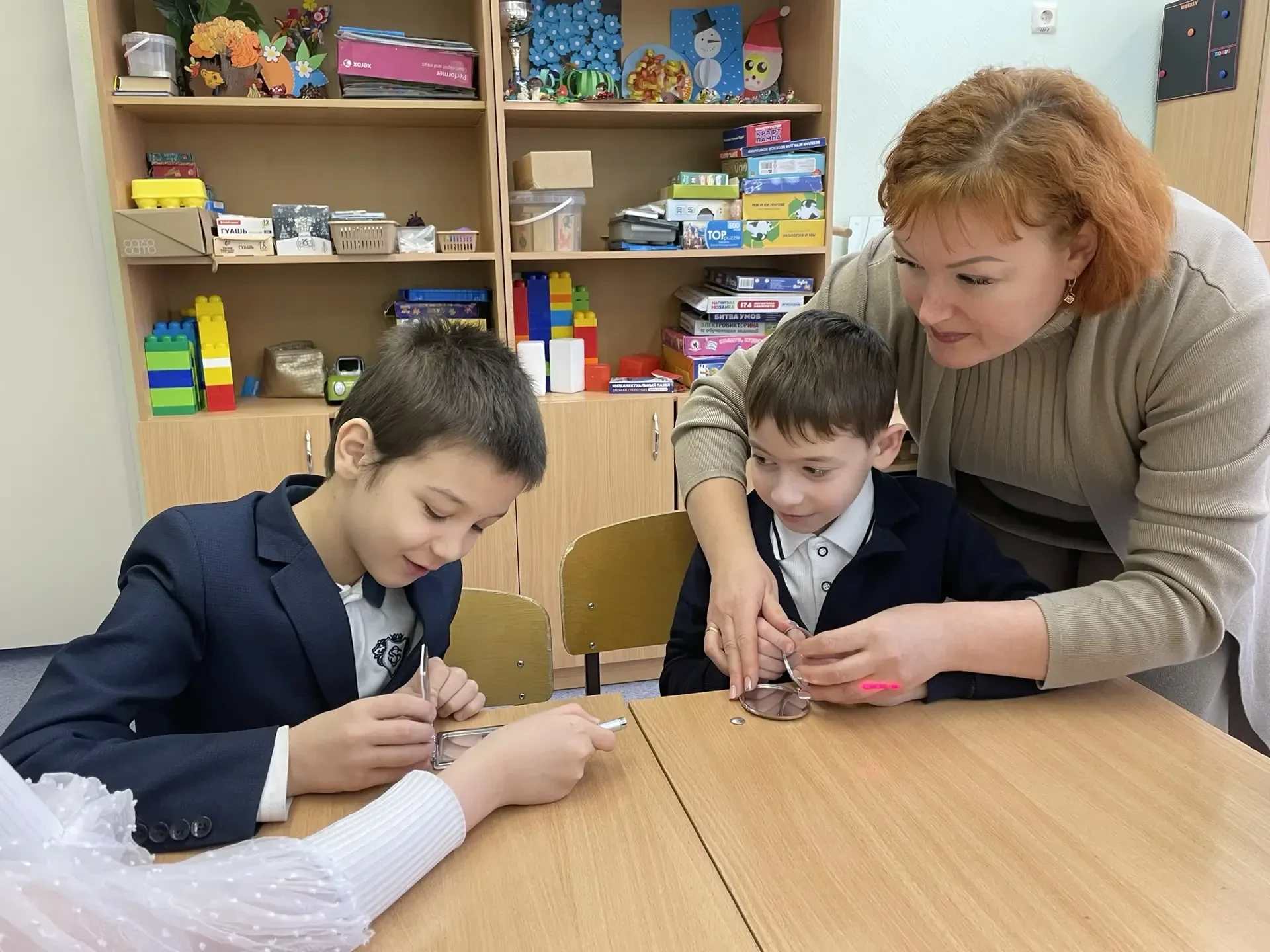 🔬 «Научные чувства»: как наука помогает понимать себя  4 февраля в МБОУ СОШ № 6 педагоги-психологи п