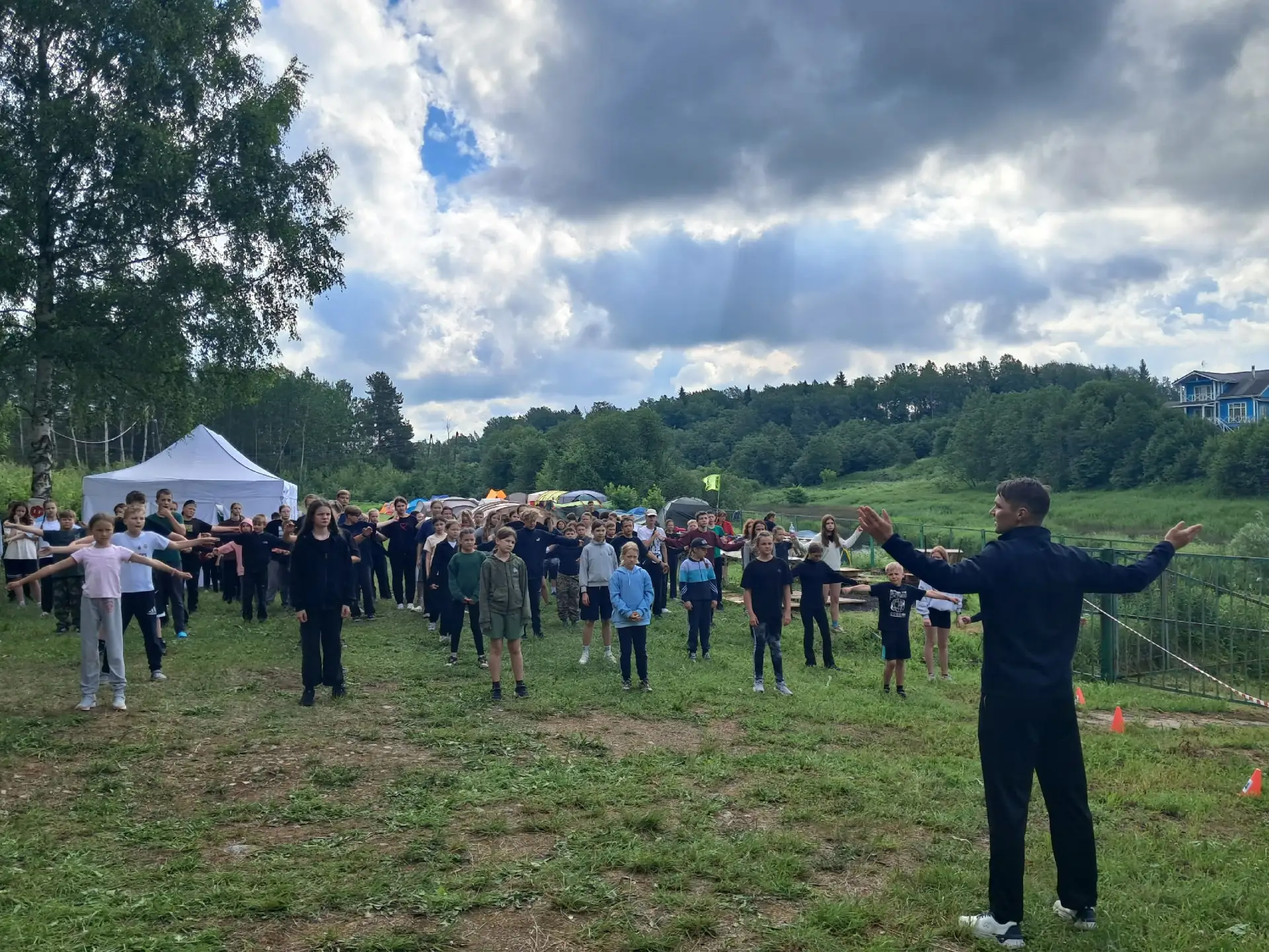 🏕 СТАРТОВАЛ 79-й ТУРИСТИЧЕСКИЙ СЛЁТ 🏕
Вчера в Ярославском районе стартовал областной профильный па
