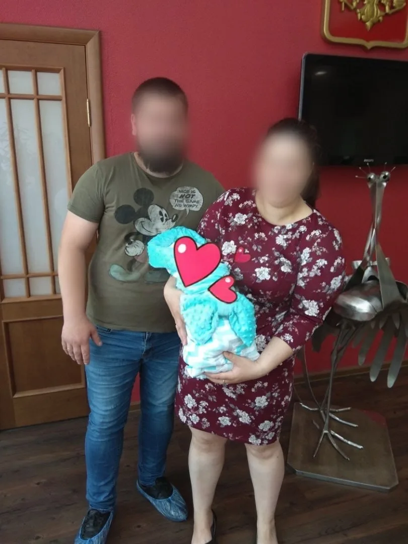 Питерская семейная пара развратила трех своих детей и изготавливала с ними порнографию....