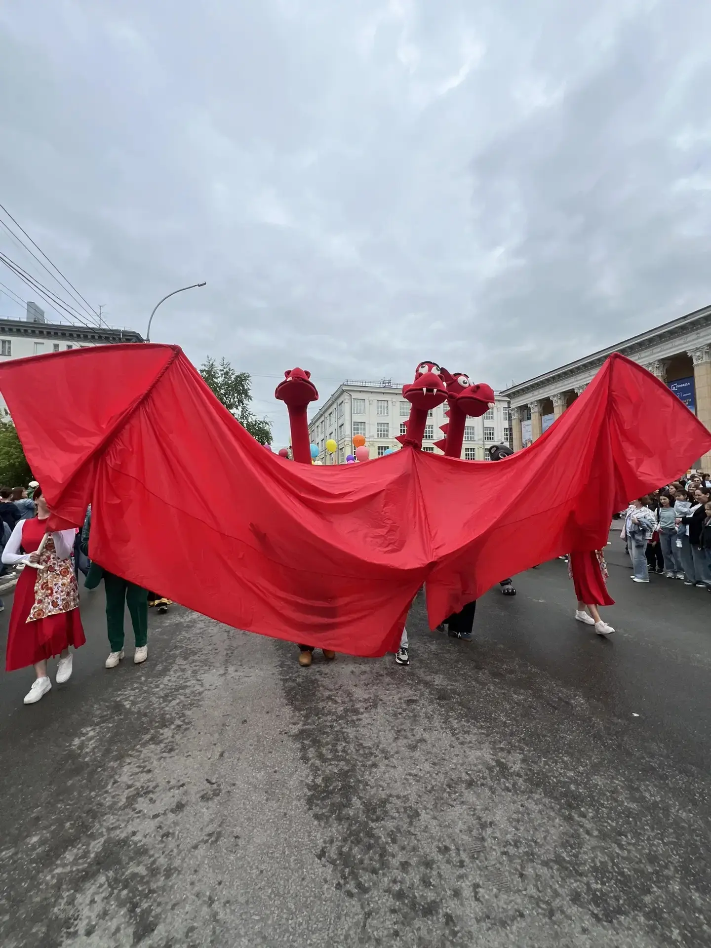 В Новосибирске состоялось торжественное открытие IV Международного фестиваля театров кукол «ПЕРЕКРЁС