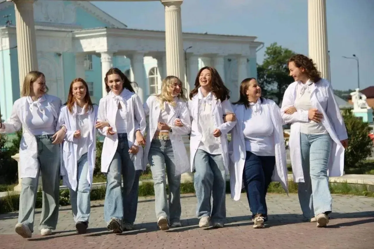 🩺 Молодые специалисты выбирают Асбест