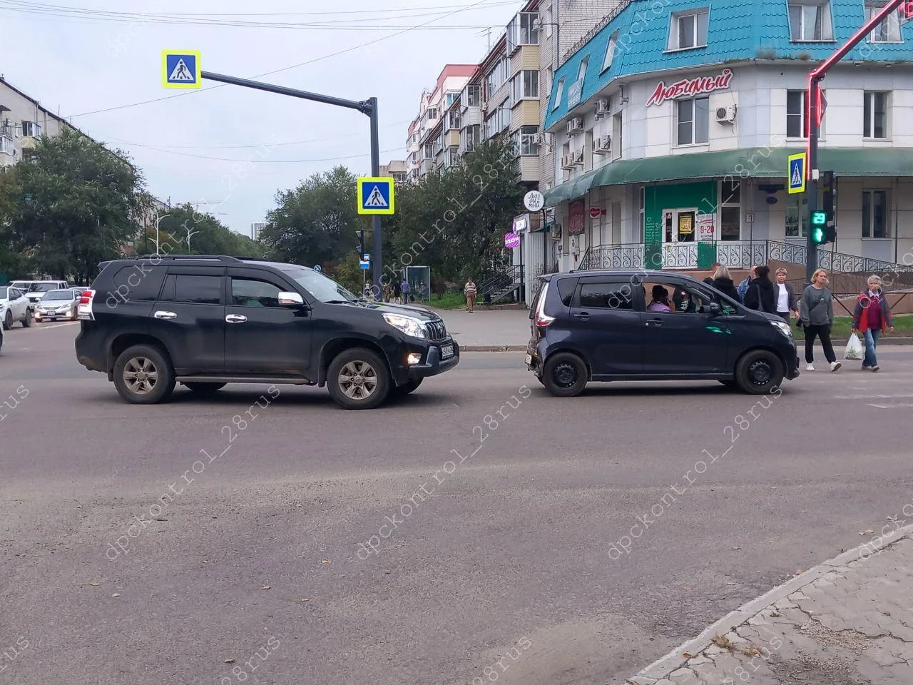 На перекрестке Амурской - Чайковского