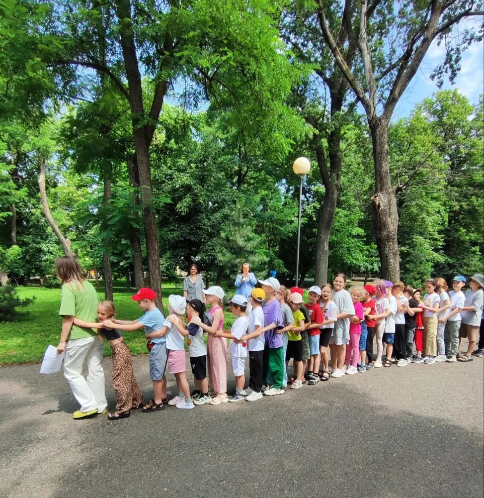 Пробный день в летнем городском клубе «Смородина» для детей 6-12 лет 🌞

📎 ул. Железнодорожная, 2/1