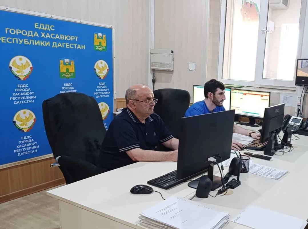 Администрация Хасавюрта приняла участие в совещании по вопросам ликвидации последствий паводков в Ре