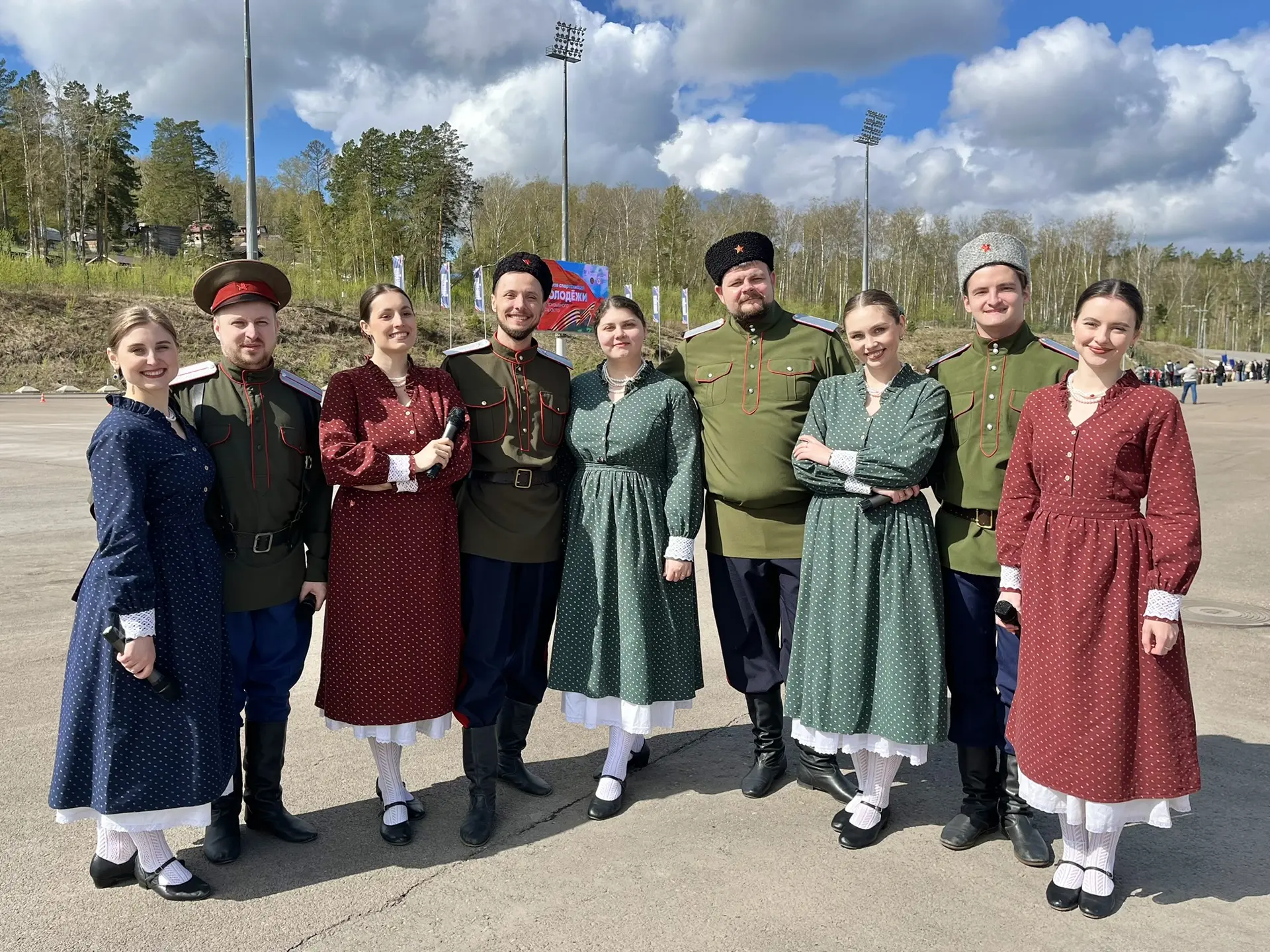 🇷🇺 Песни памяти на стадионах