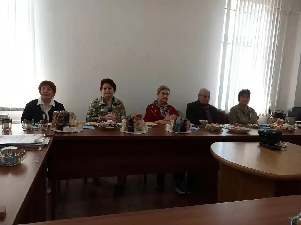 Сегодня в Центре общения старшего поколения состоялась точка общения с тематикой "Встре...