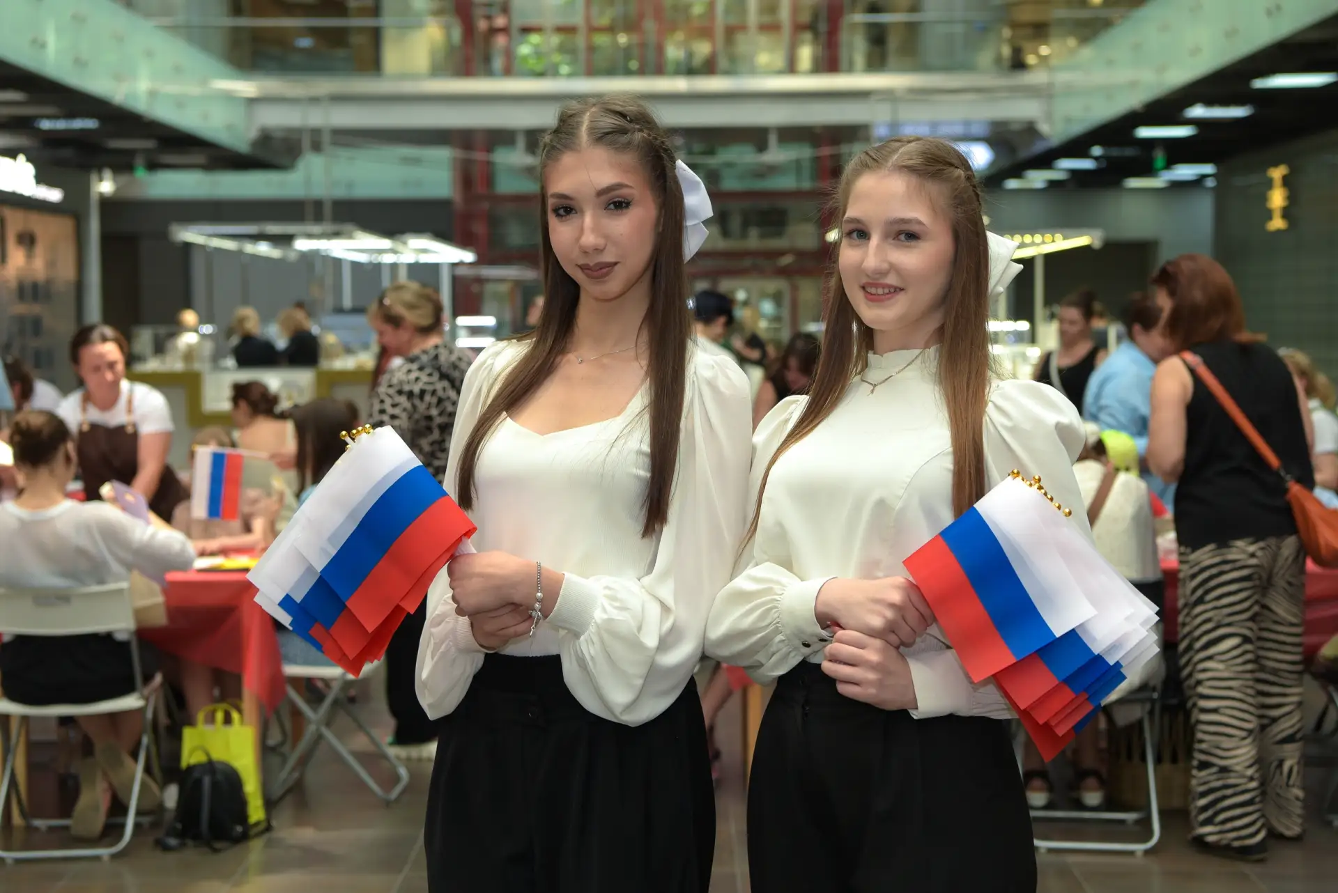 В замечательный праздник День России мы встречали гостей с распростёртыми объятиями! Благодарим всех