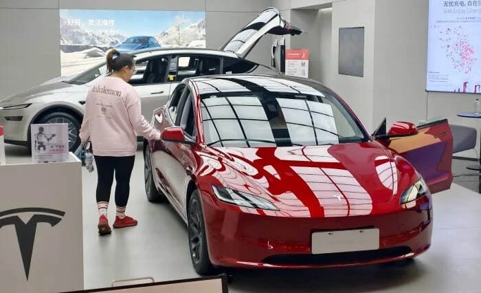 Tesla может продать китайский бизнес перед слиянием со SpaceX

Tesla рассматривает возможность прода