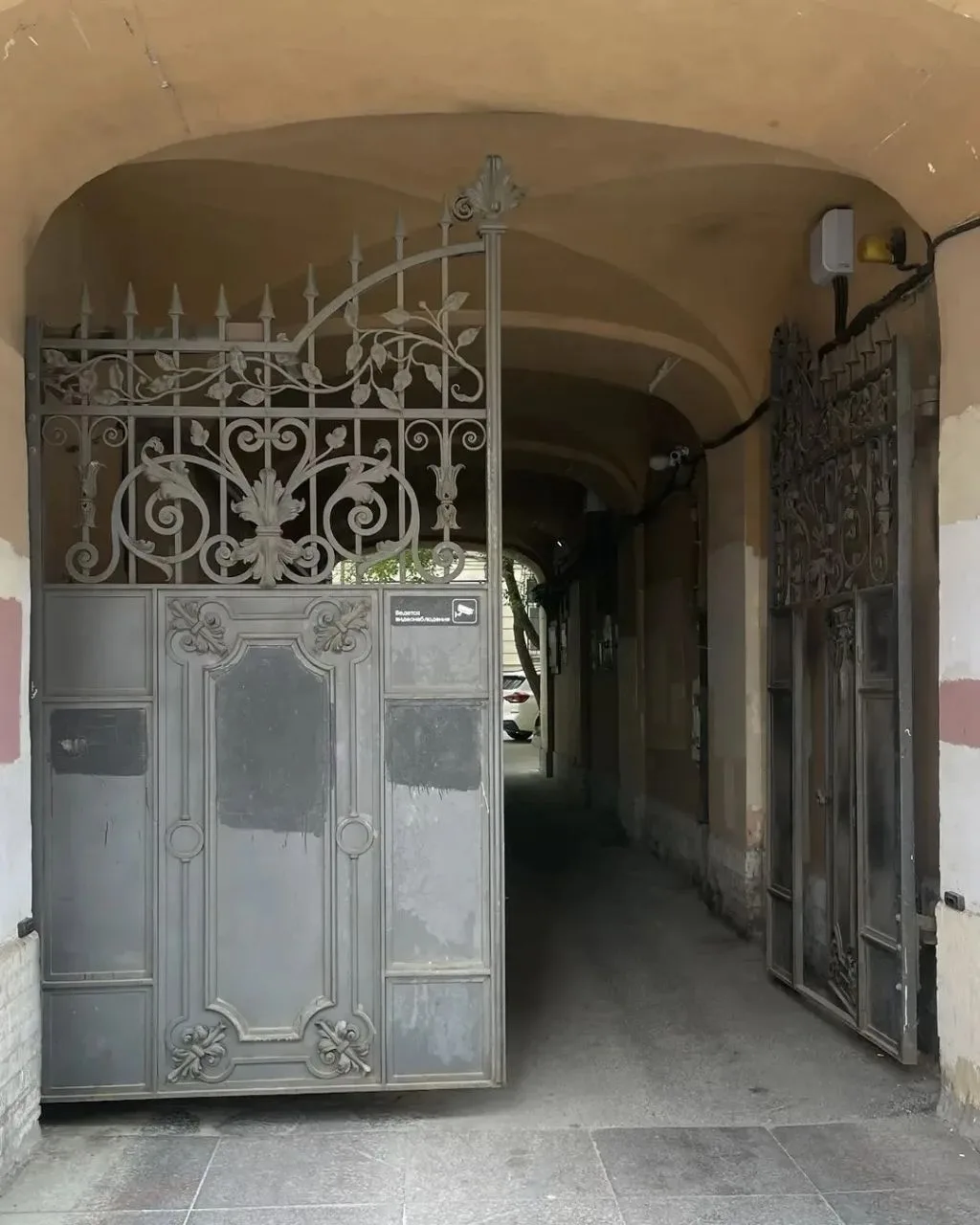 Прокуратура Петроградского района провела проверку соблюдения требований земельного законодательства