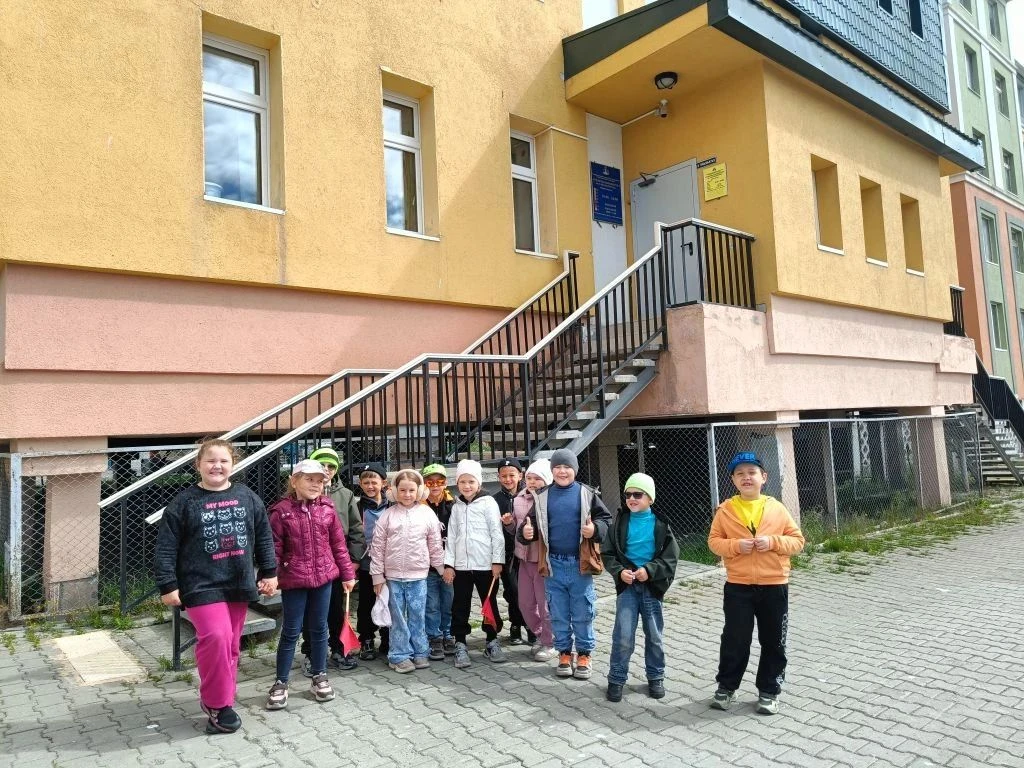 🏚Воспитанники группы «Радуга» совершили увлекательное путешествие в мир настольных игр, посетив биб