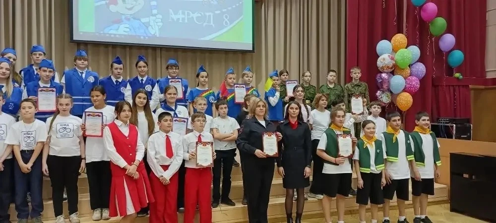 🔥ЛУЧШИЕ В ВОПРОСАХ ДОРОЖНОЙ БЕЗОПАСНОСТИ  Поздравляем команду Юных инспекторов движения нашей школы 