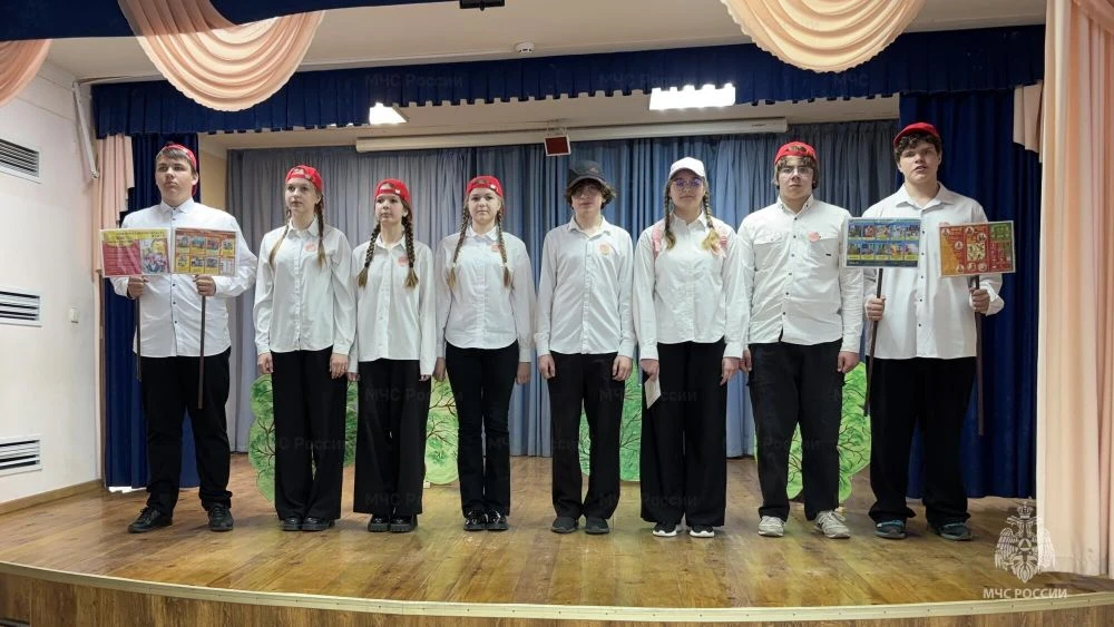 🎉 Дружины юных пожарных Орловщины соревнуются за звание лучших   В городе Орле состоялись первые зон