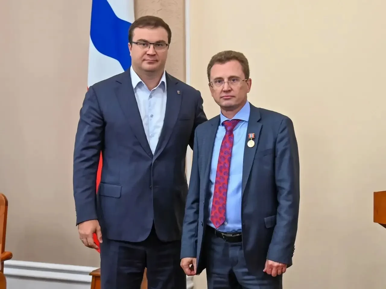 🎖 За преданность делу: Андрей Сухарев удостоен знака отличия «За служение Омской облас...