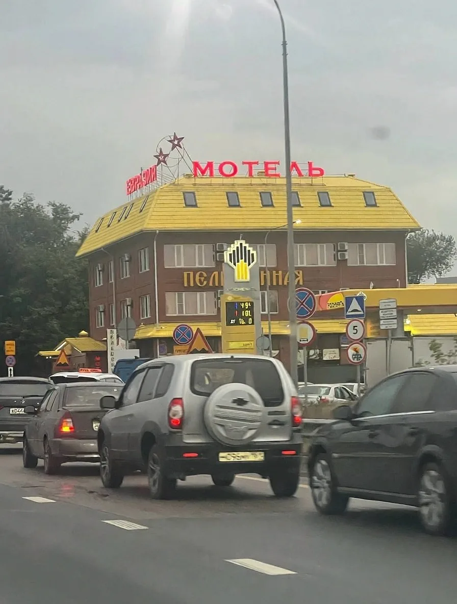 Очереди за бензином продолжаются