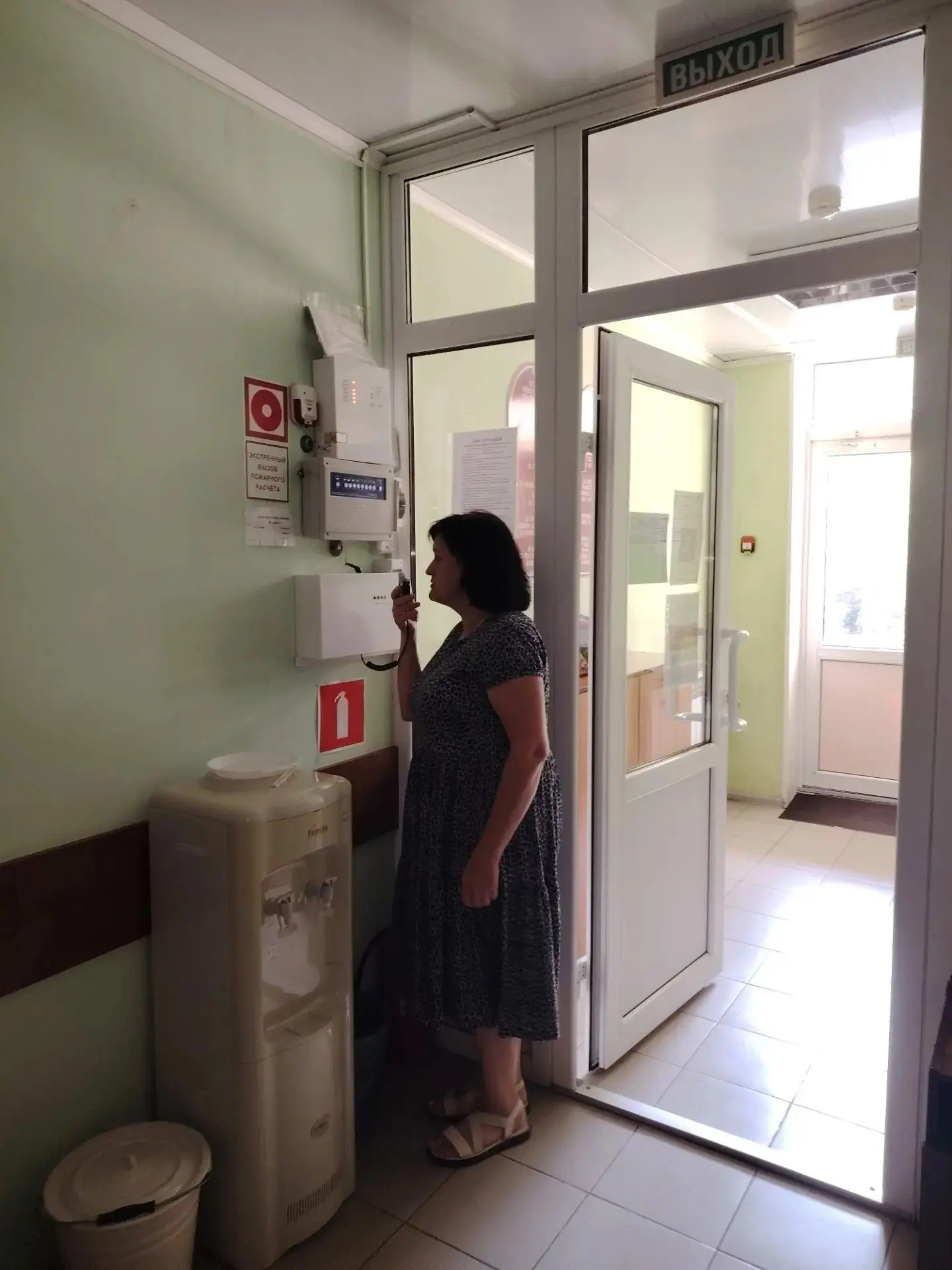 Сегодня на территории нашей школы прошли всероссийские учения по отработке комплексного...