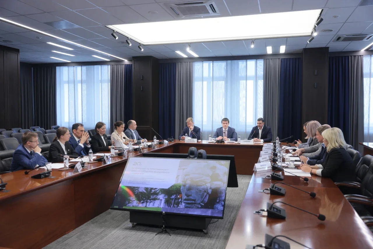 Вместе с коллегами из СФУ определили приоритетные направления развития университета. Они позволят ус