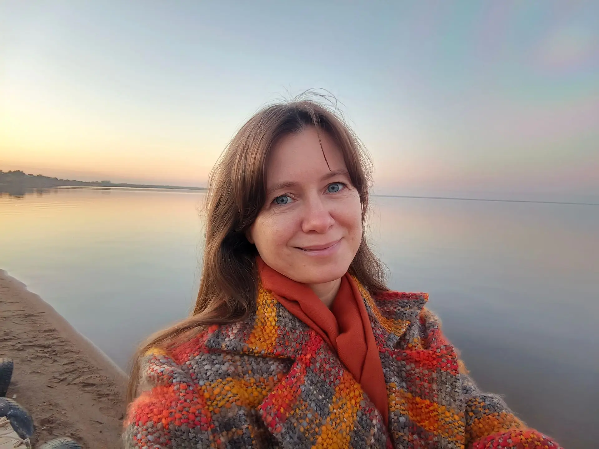 ЯРОВОЕ. Курортный городок на дальнем рубеже Алтайского края. Знаменитое соленое озеро, ...