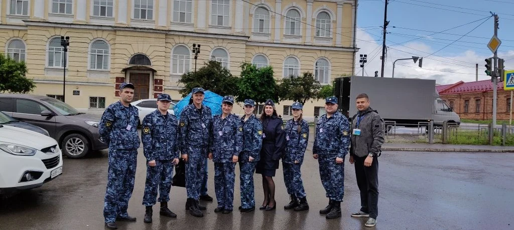 Совсем скоро мы отмечаем государственный праздник – День России. В его преддверии, несмотря на дождл