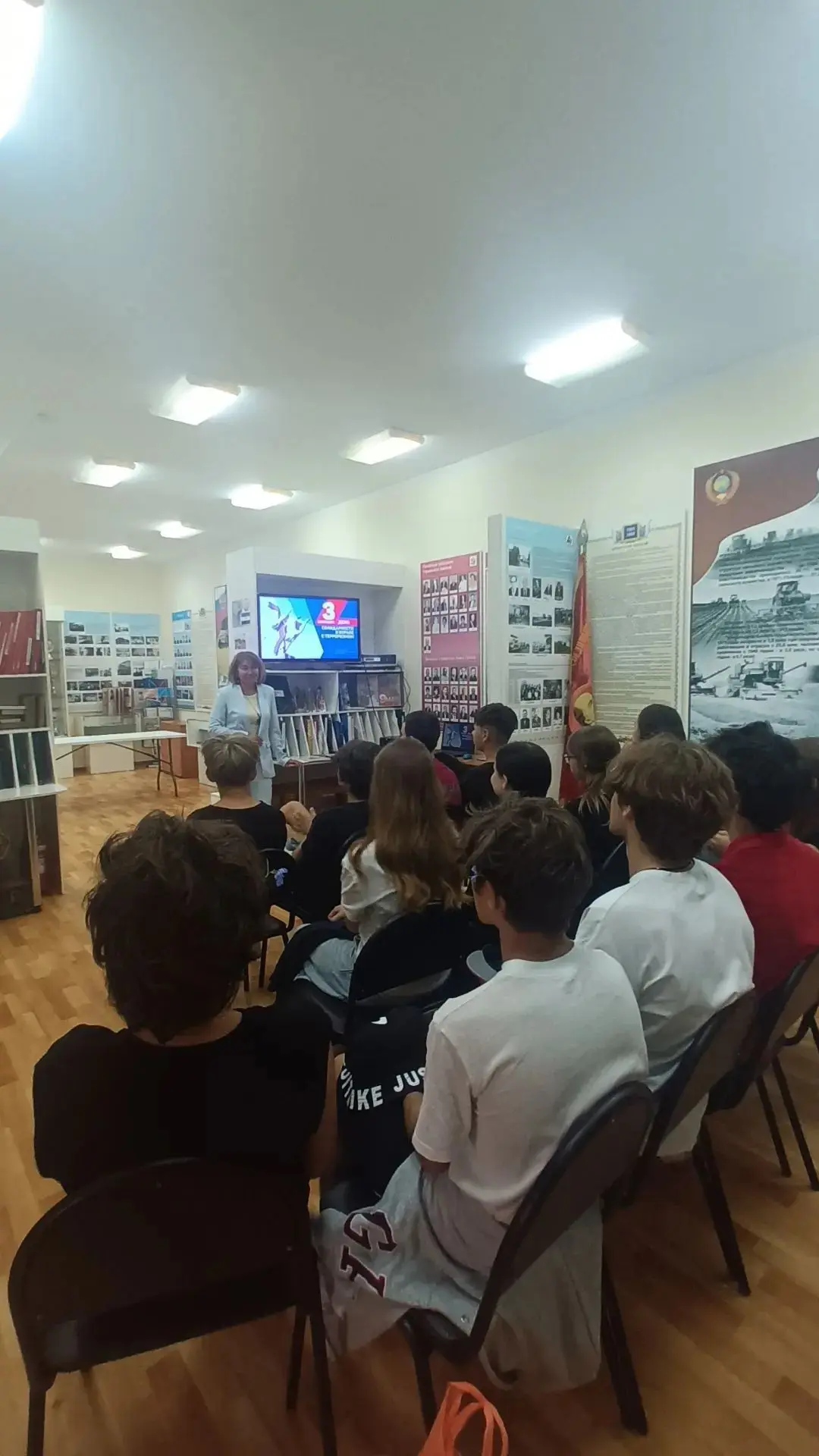 Накануне 3 сентября мы вспомнили трагедию в Беслане. В нашем музее прошёл урок памяти «...