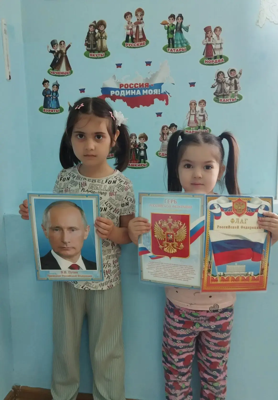 Каждый человек имеет свою родную землю, место, где он проживает. Есть мать, которая подарила ему жиз