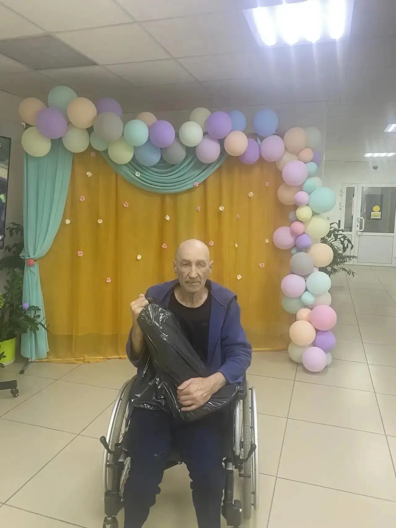 На днях еще один наш получатель социальных услуг переведен для постоянного проживания в...